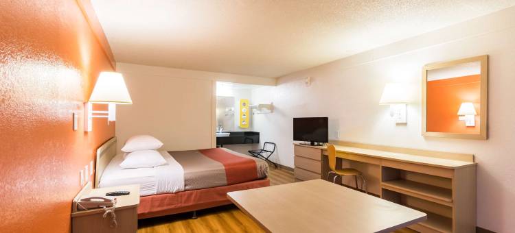 埃辛顿Travelodge by Wyndham酒店/费城机场(Travelodge by Wyndham Essington / Philadelphia Airport)图片