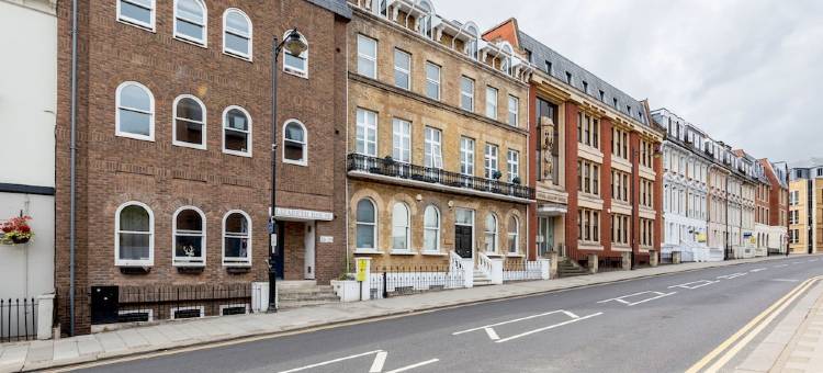 大温莎公寓免费停车酒店(Large Windsor Apartment Free Parking)图片