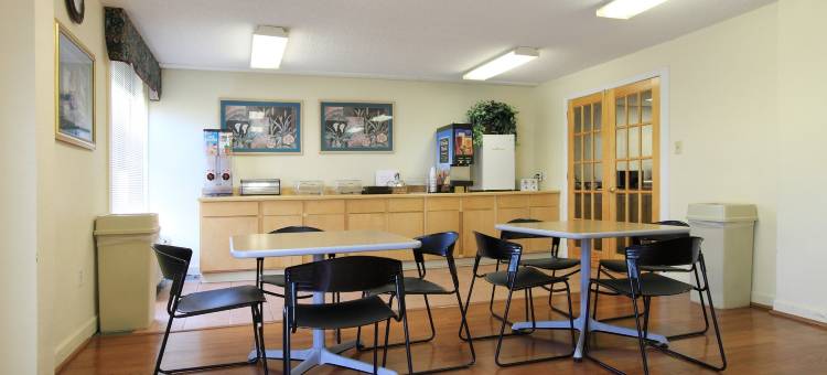 埃佩克斯-霍利斯普林斯凯艺套房酒店(Quality Inn & Suites Apex-Holly Springs)图片