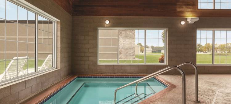 威尔马丽怡套房酒店(Country Inn & Suites by Radisson, Willmar, MN)图片