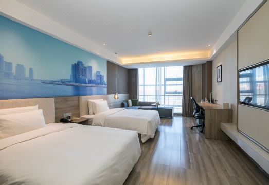 Atour Hotel (Tianjin Binhai Second Avenue)Hotel Overview