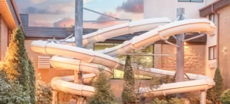 沃帕卡华美达酒店(Ramada by Wyndham Waupaca)图片