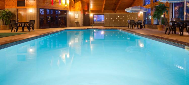 梅诺莫尼美吟温德姆酒店(AmericInn by Wyndham Menomonie)图片