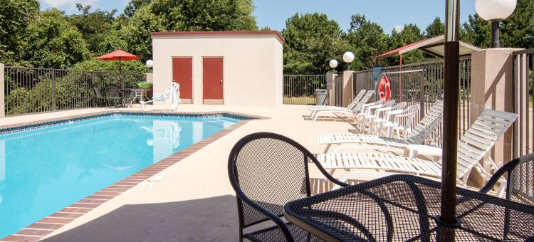 纳奇托什公园附近品质酒店(Quality Inn Near Parc Natchitoches)图片