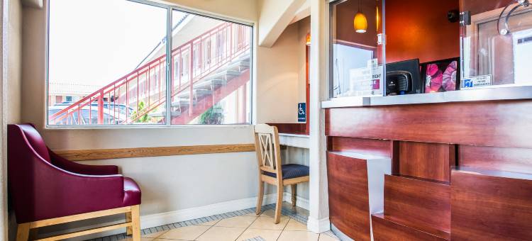 诺沃尔克6号汽车旅馆(Motel 6 Norwalk, CA)图片