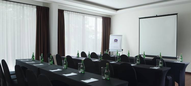 巴厘岛贝斯特韦斯特库塔别墅酒店(Best Western Kuta Villa)图片