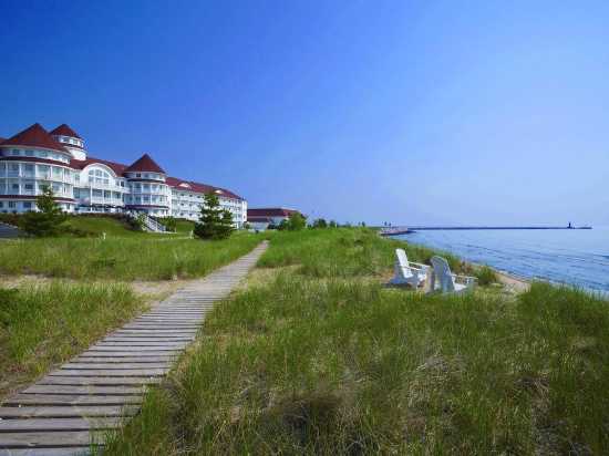 blue harbor resort & spa