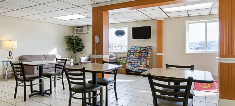 海斯 I-70 伊克诺旅馆(Econo Lodge Hays I-70)图片