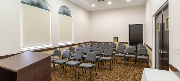 休斯顿西北赛菲尔凯艺套房酒店(Quality Suites Houston NW Cy-Fair)图片