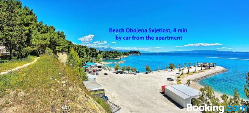 卡洛琳娜公寓酒店(Comfortable and Fully Furbished Apartment Karolina in the Center)图片