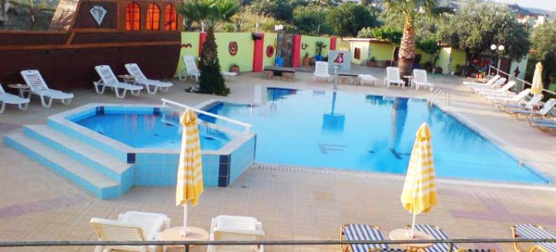 家庭别墅开放式公寓酒店(Family House Faliraki Studios Apartments)图片