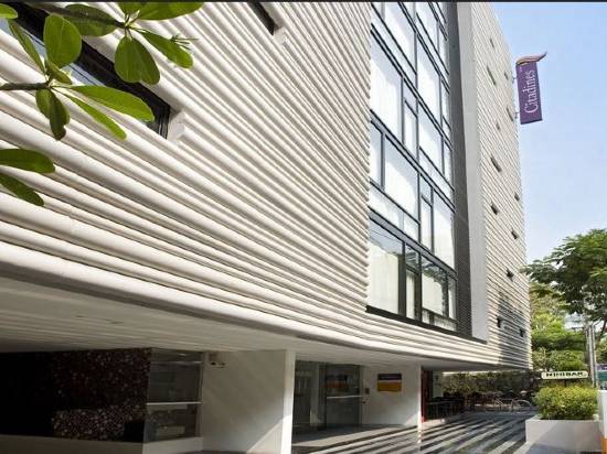 曼谷馨樂庭素坤逸23號服務公寓