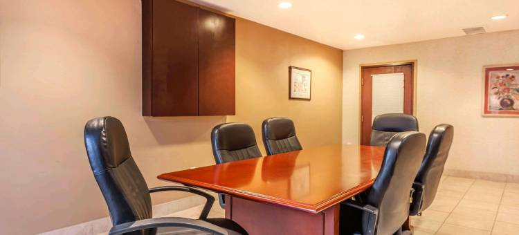 阿灵顿品质酒店(Quality Inn Near Seattle Premium Outlets)图片