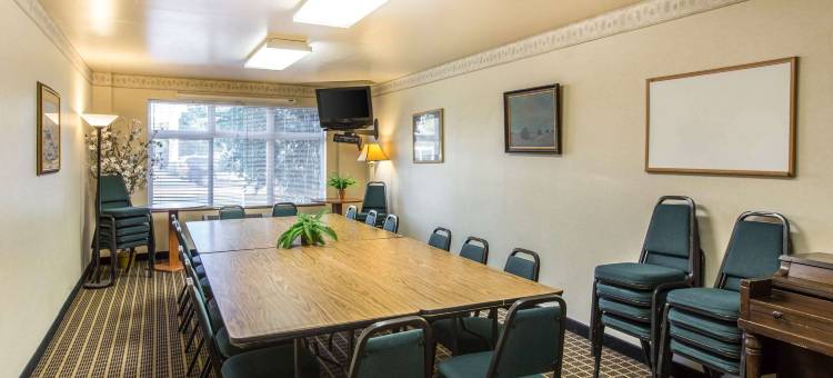 西尔弗索恩- 铜山品质酒店和套房(Quality Inn & Suites Silverthorne - Copper Mountain)图片