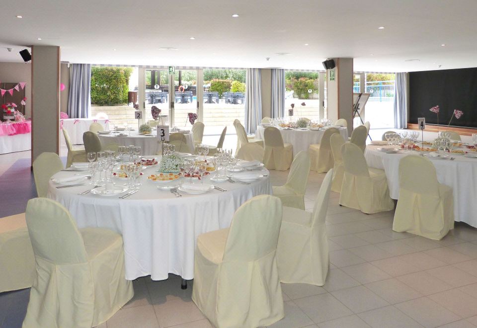 Sol Costa Daurada Hotel Overview