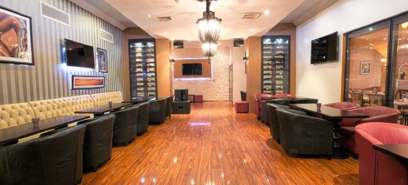 维多利亚皇冠广场酒店(Victoria Crown Plaza Hotel)图片