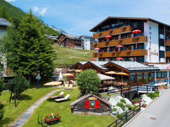 埃托伊勒酒店及阿尔卑斯珍珠公寓