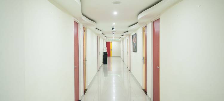 RedDoorz Near Hawaii Water Park图片