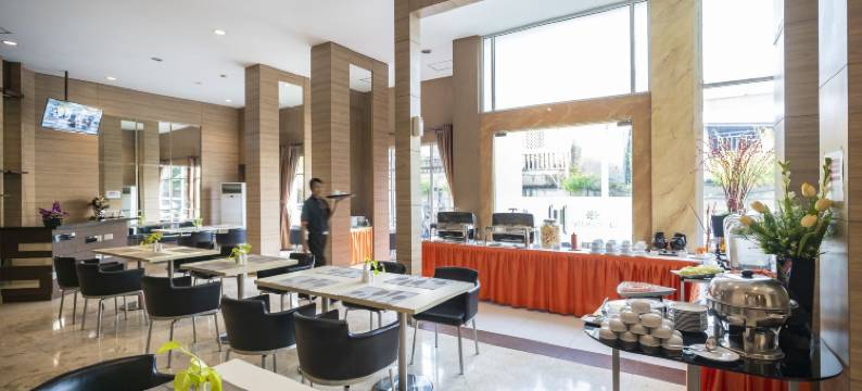 雅加达格罗丽亚格洛戈尔套房酒店(The Gloria Suites Grogol)图片