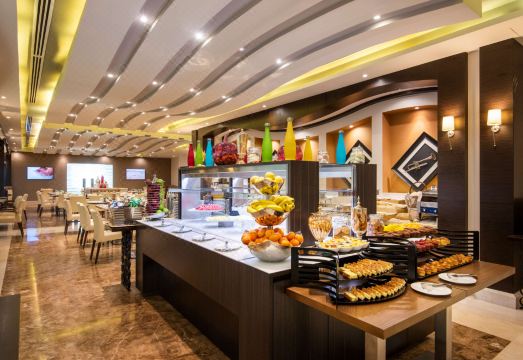 Golden Tulip Doha Hotel Overview