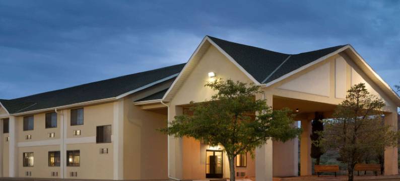 贝伦Travelodge by Wyndham酒店(Travelodge by Wyndham Belen)图片