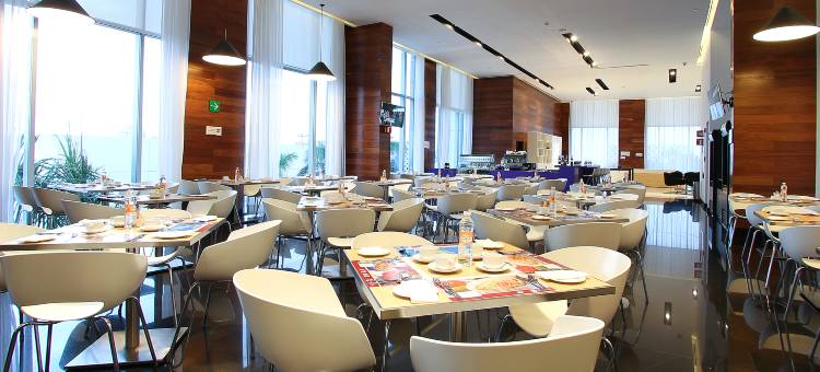 梅尼达嘉年华酒店(Fiesta Inn Merida)图片