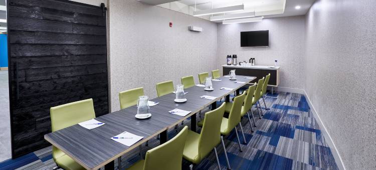 智选假日套房酒店迪耶普机场(Holiday Inn Express & Suites Dieppe Airport)图片