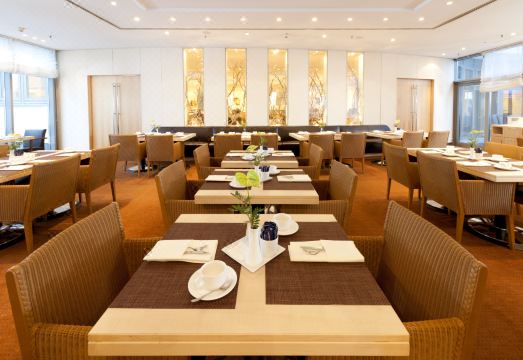 Dorint An der Messe Köln Hotel Overview