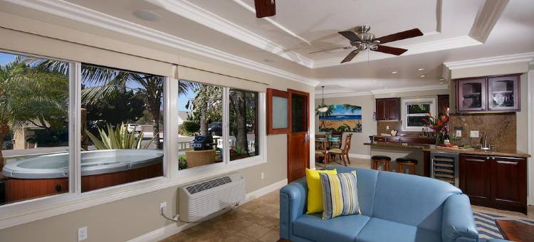 海洋棕榈滩度假酒店(Ocean Palms Beach Resort)图片