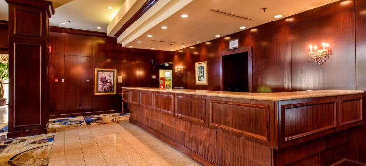 坎顿市中心希尔顿逸林酒店(DoubleTree by Hilton Canton Downtown)图片