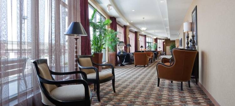 Holiday Inn & Suites 格林贝球场(Holiday Inn & Suites Green Bay Stadium)图片