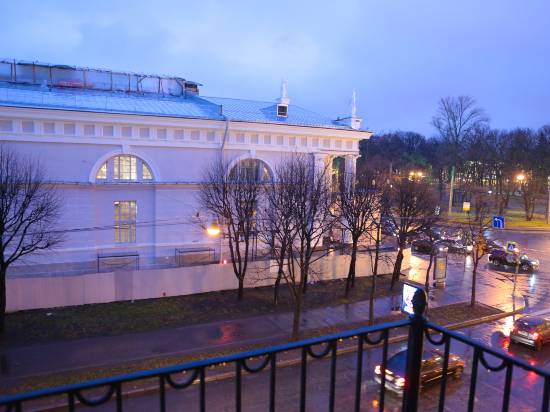 艾薩克廣場麗亭酒店