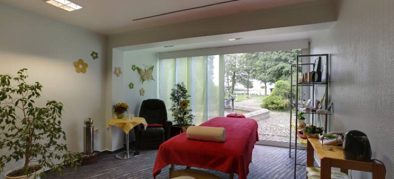 法瑞库格酒店(Hotel Fährkrug)图片