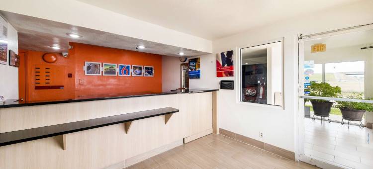 得克萨斯格林维尔 6 号汽车旅馆(Motel 6 Greenville, TX)图片