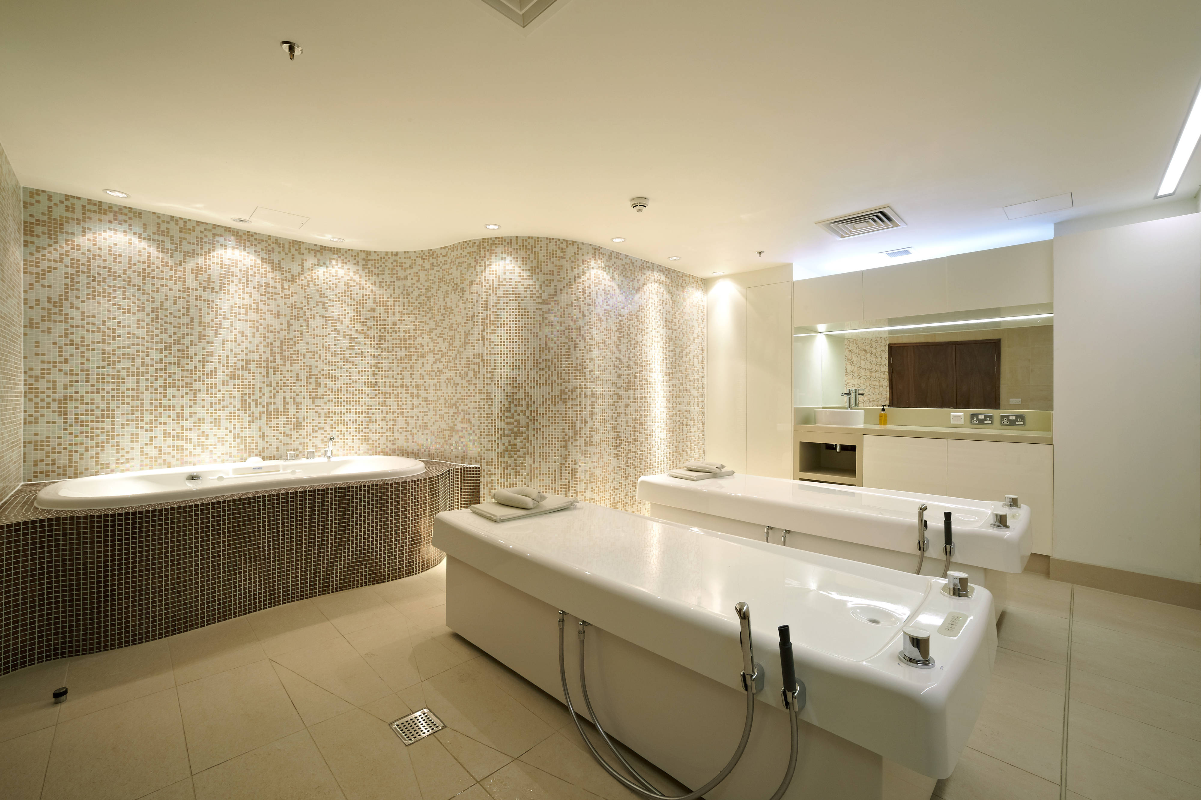 Lingfield Park Marriott Hotel & Country ClubOver view