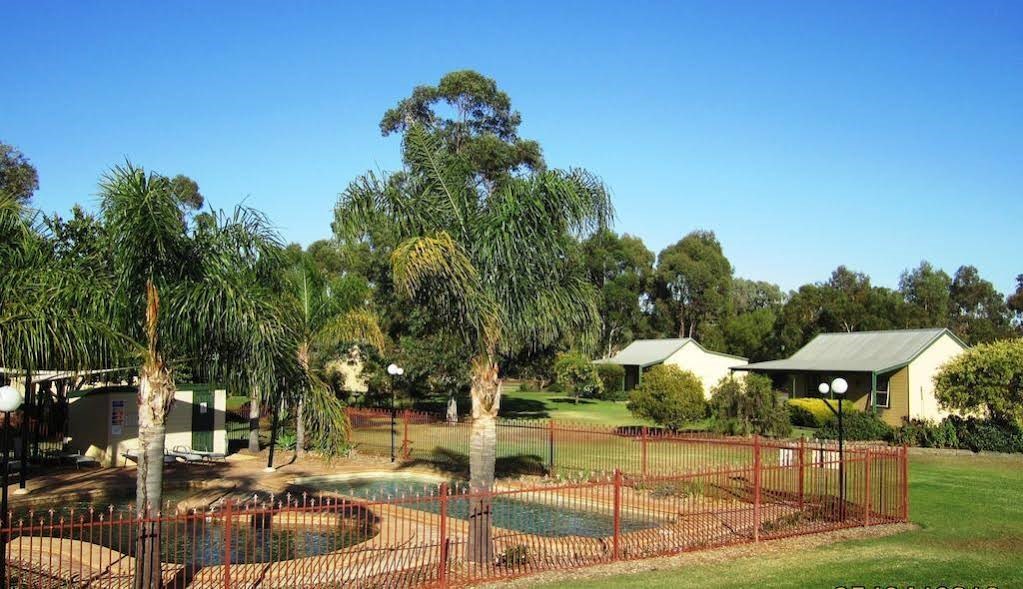 Murray River Resort Over view