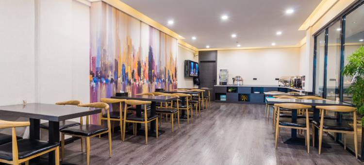 睿柏·云酒店(齐齐哈尔建华厂总院卜奎南大街店)图片