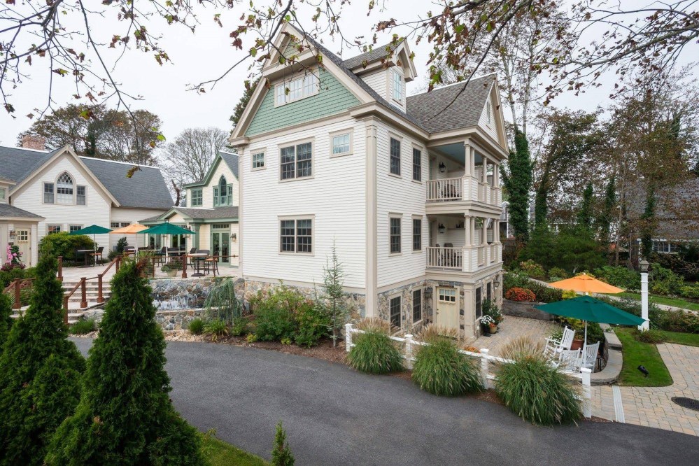 The Winstead InnOver view