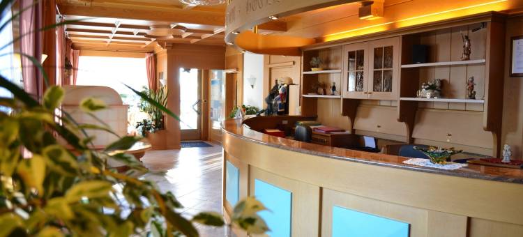 拉狄那酒店(Hotel Ladina)图片