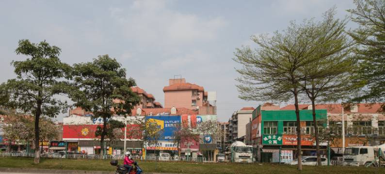 广州港龙住宿(龙归地铁站店)图片