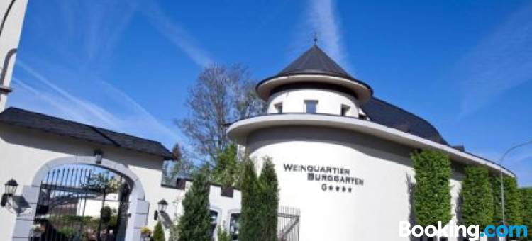 韦恩阔提尔布格花园酒店(Weinquartier Burggarten)图片