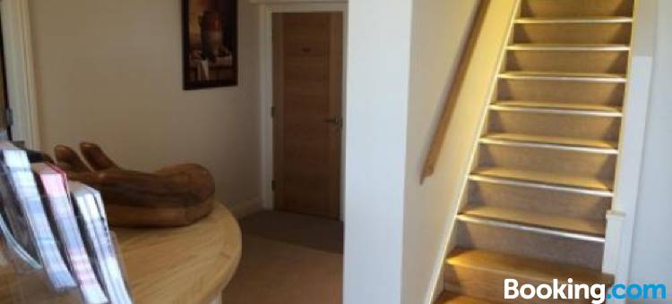 波特豪尔套房公寓(Porthole Suites)图片