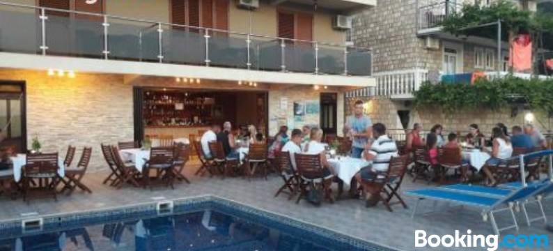 德拉吉斯科公寓式酒店(Apartments Dragišić)图片