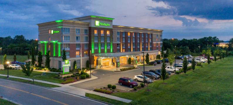 Holiday Inn 默夫里斯伯勒(Holiday Inn MURFREESBORO by IHG)图片