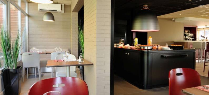 图卢兹太空城康铂酒店(Campanile Toulouse Sud - LABÈGE Innopole)图片