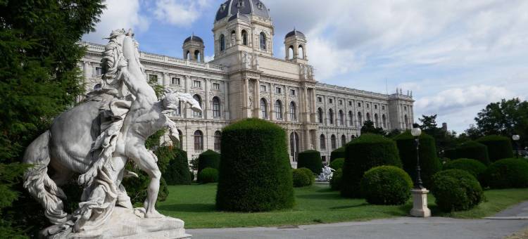 罗马大帝城堡酒店(Schlosshotel Römischer Kaiser)图片