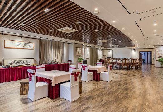 Asia Pacific Hotel Hotel Overview