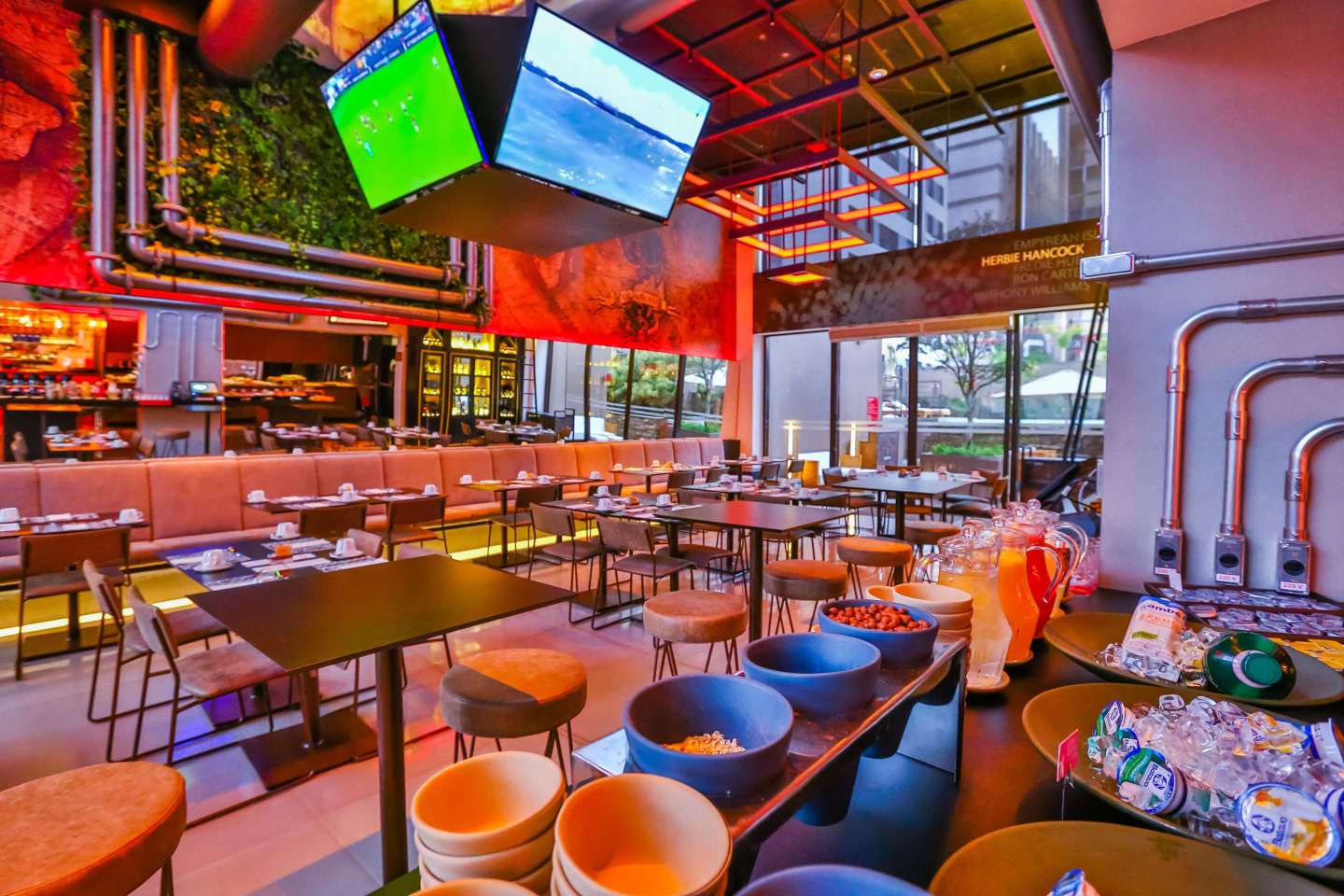 Radisson Red Campinas Over view