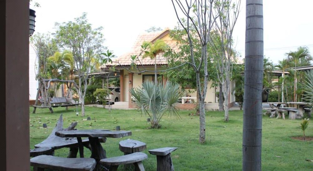 Saraburi Garden Resort Hotel Reviews And Room Rates - 