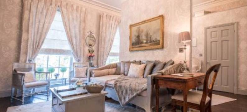 Pass the Keys Beautifully Decorated, Elegant Apartment Near Town图片